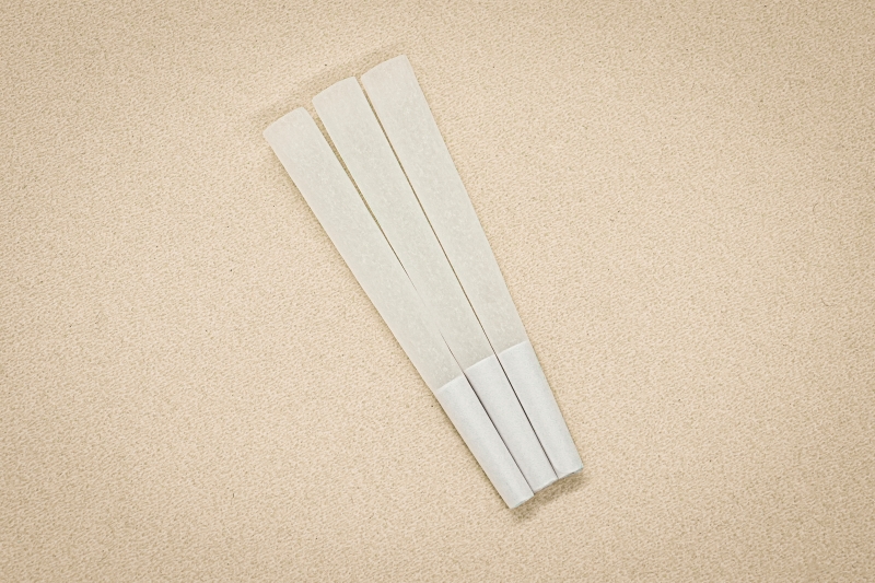 Classic White 14 GSM pre-rolled cone paper